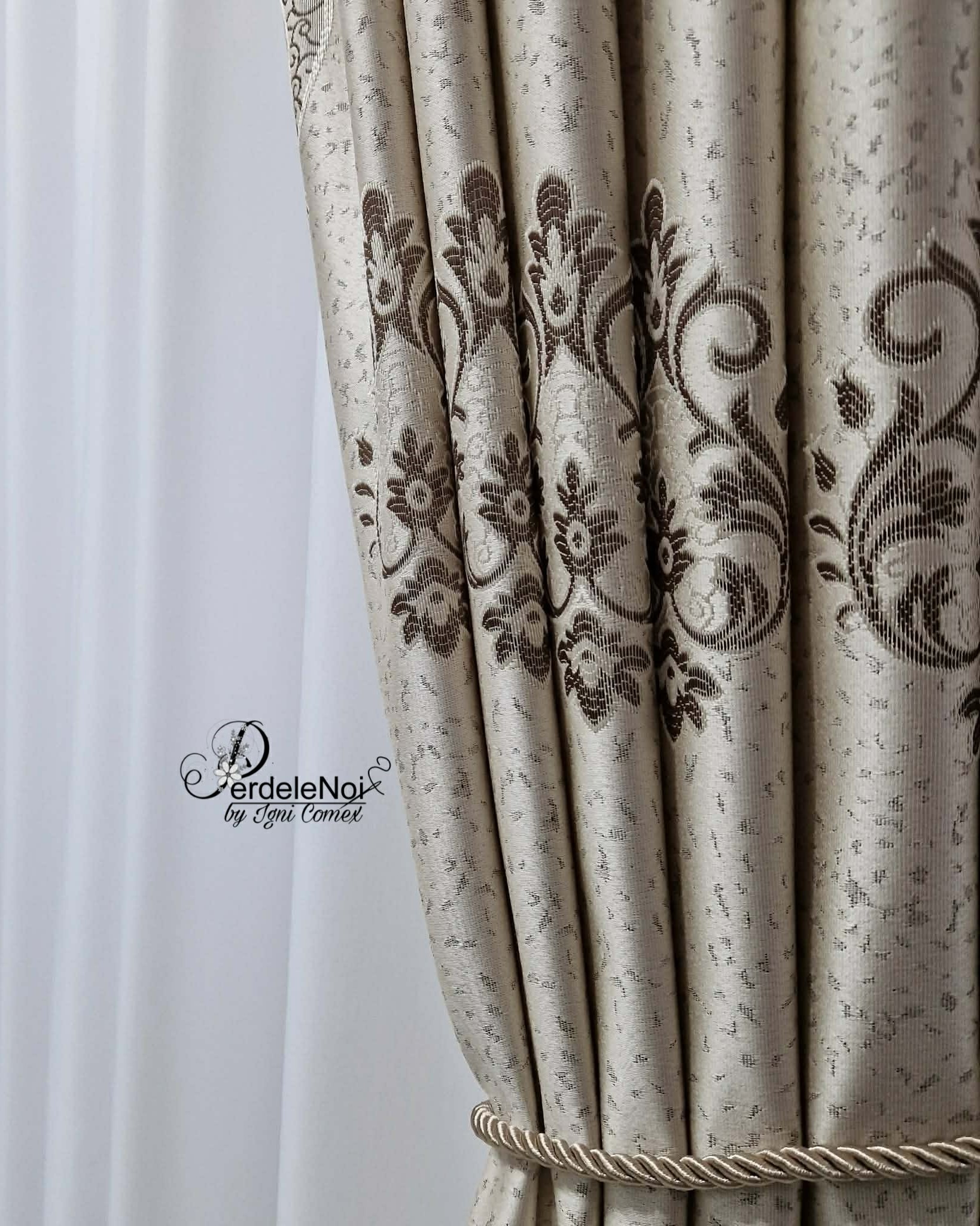 Draperie baroc bej Draperie baroc bej