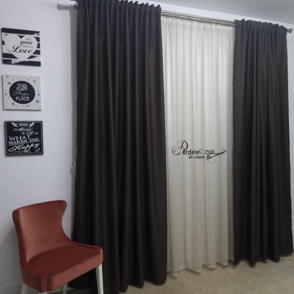 Draperie blackout maro uni