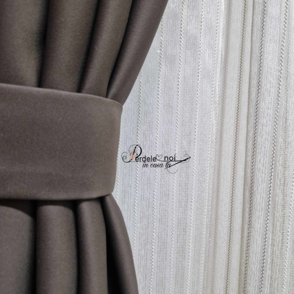 Draperie blackout maro uni