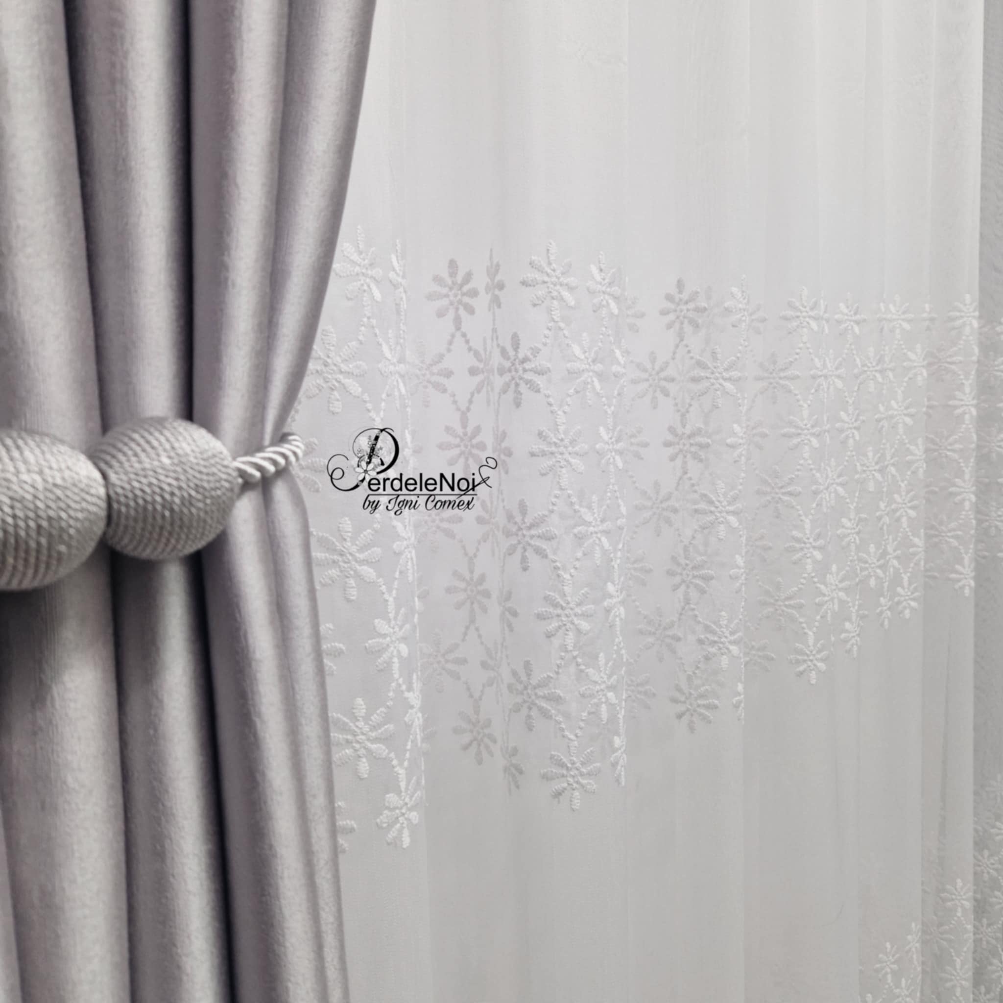 Draperie blackout 100% gri deschis Draperie blackout 100% gri deschis
