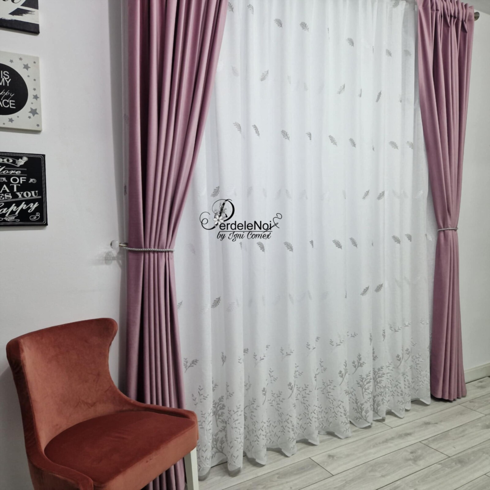 Draperie catifea roz Draperie catifea roz