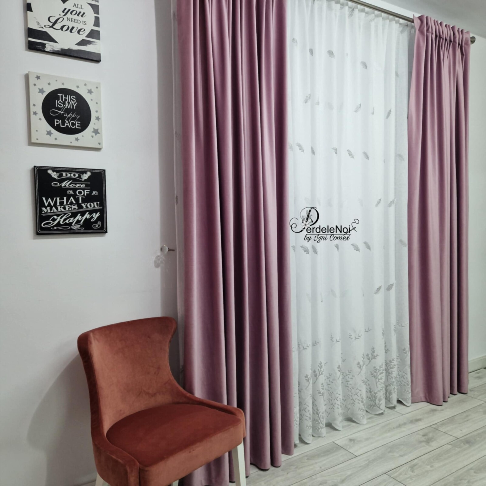 Draperie catifea roz Draperie catifea roz