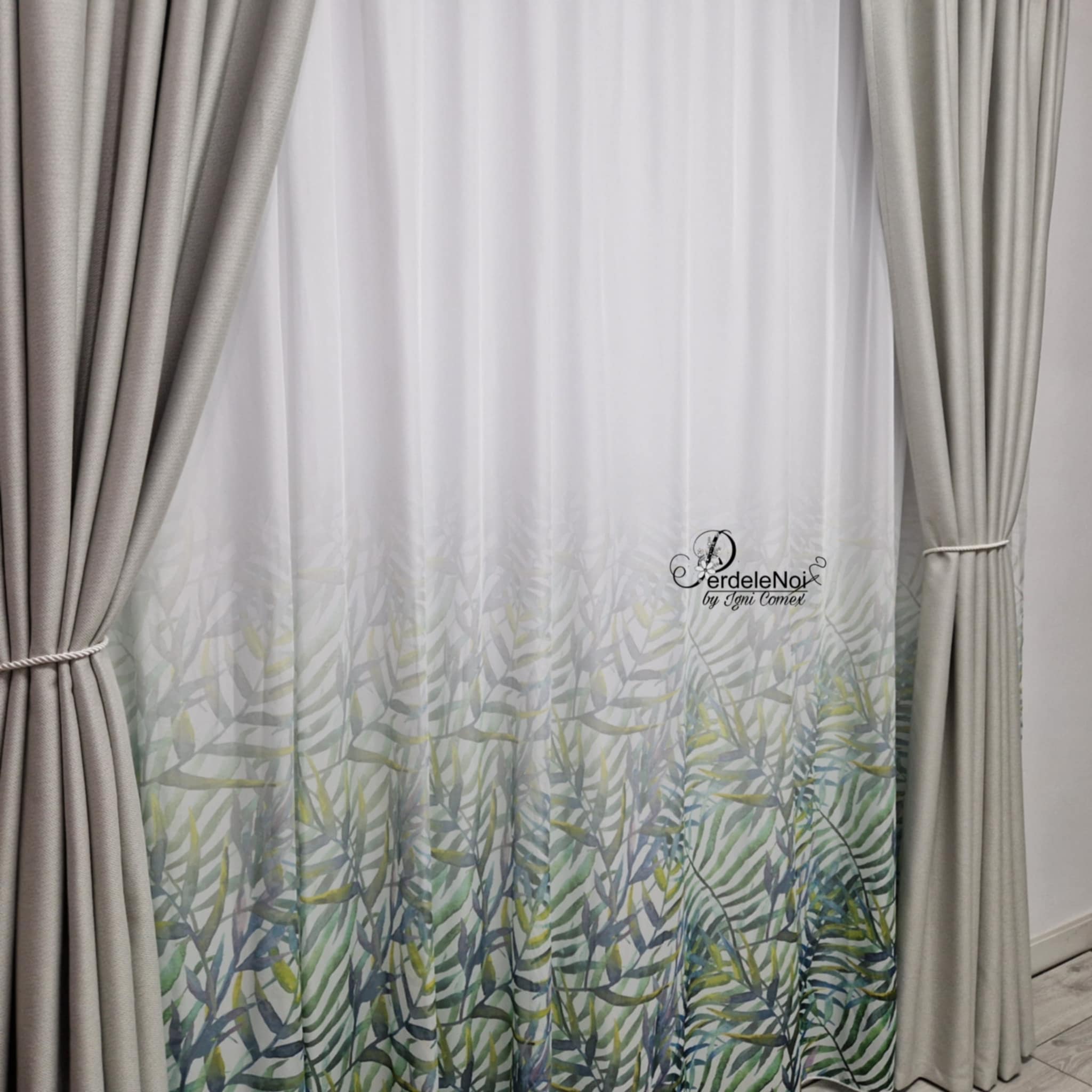 Draperie rustic gri deschis Draperie rustic gri deschis