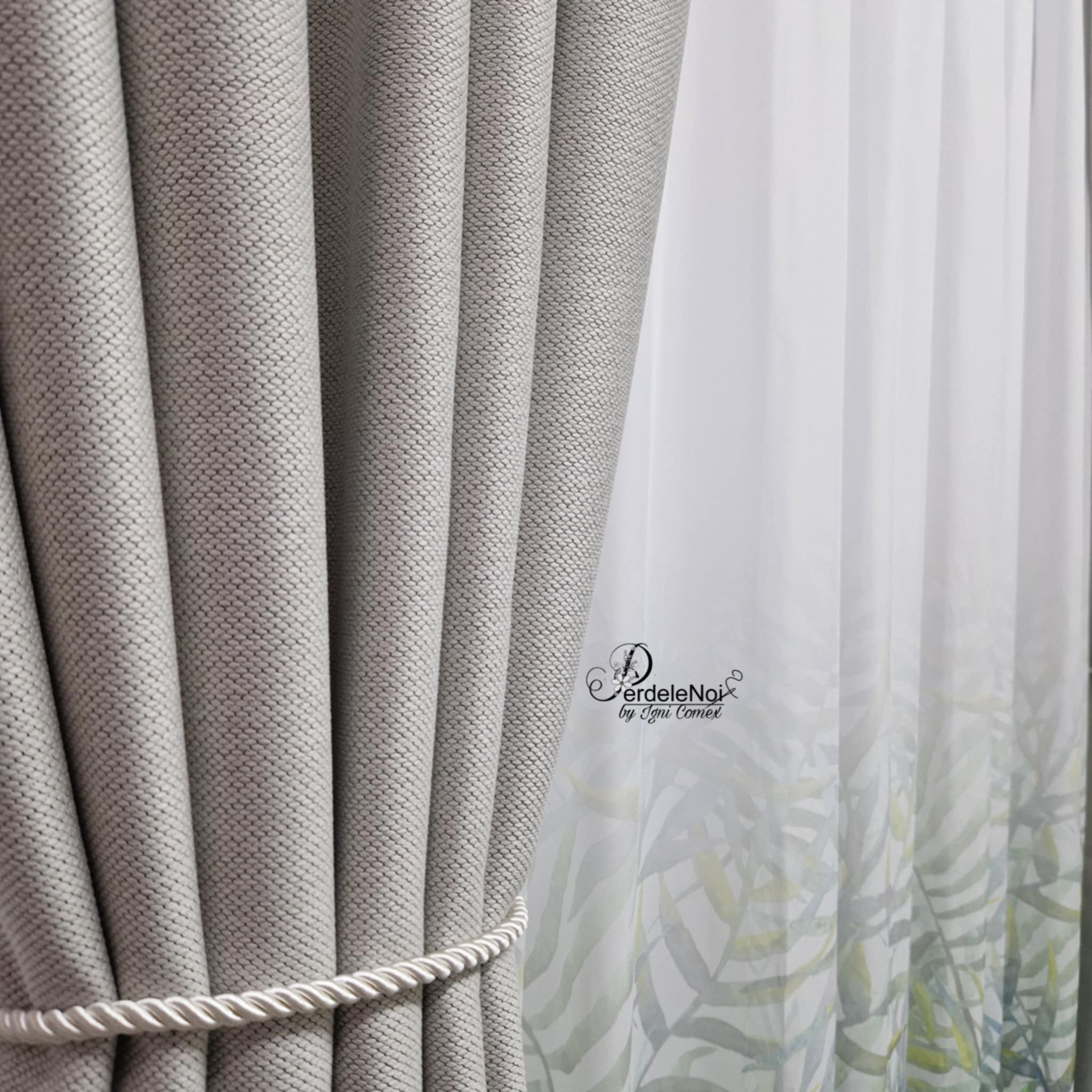 Draperie rustic gri deschis Draperie rustic gri deschis
