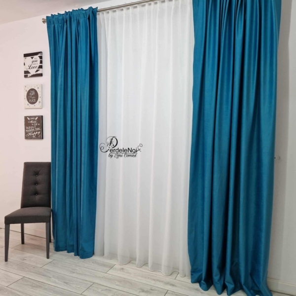 Draperie catifea turcoaz deschis
