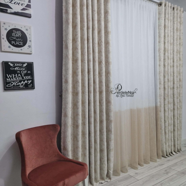 Draperie din stofă cu model bej
