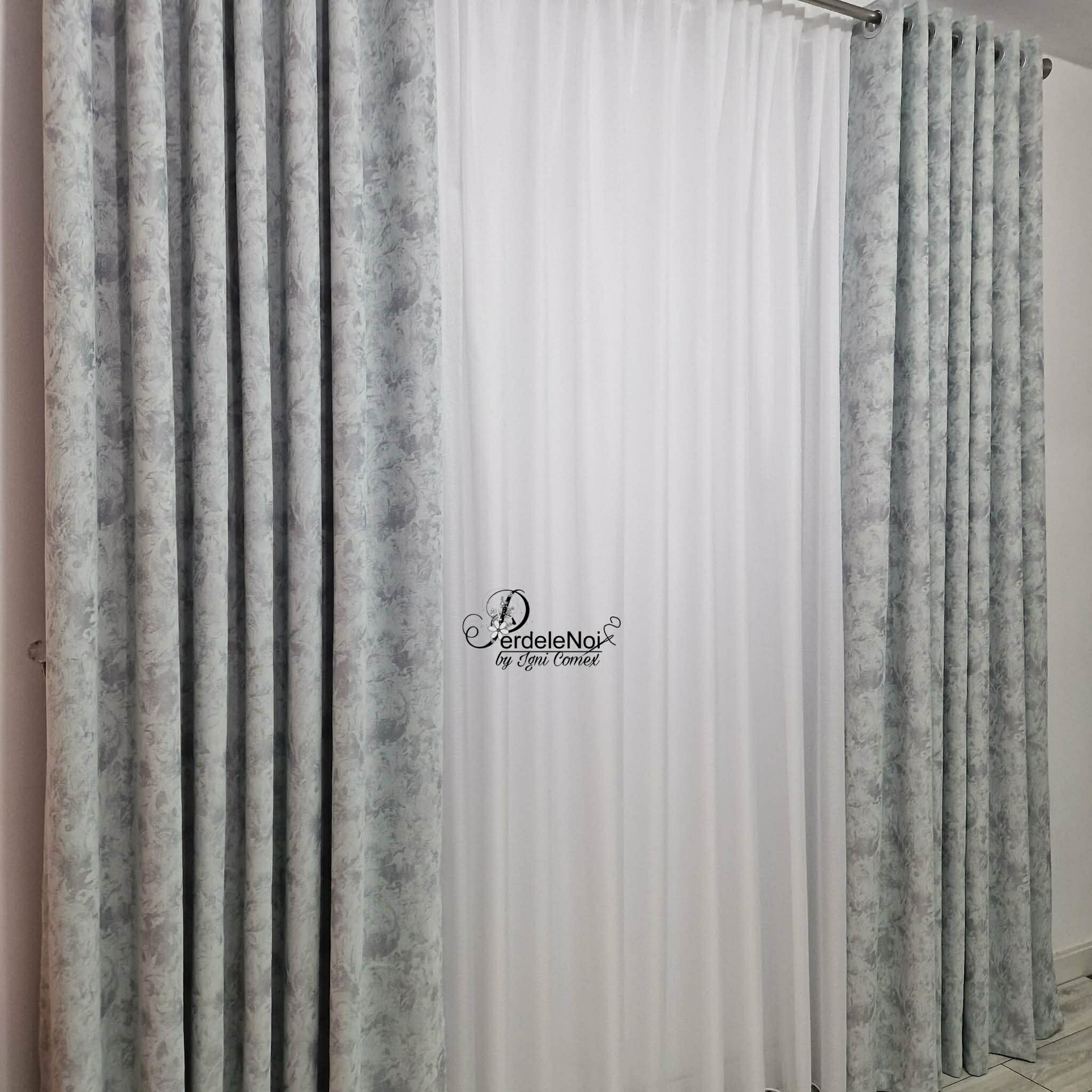 Draperie din stofă cu model gri Draperie din stofă cu model gri