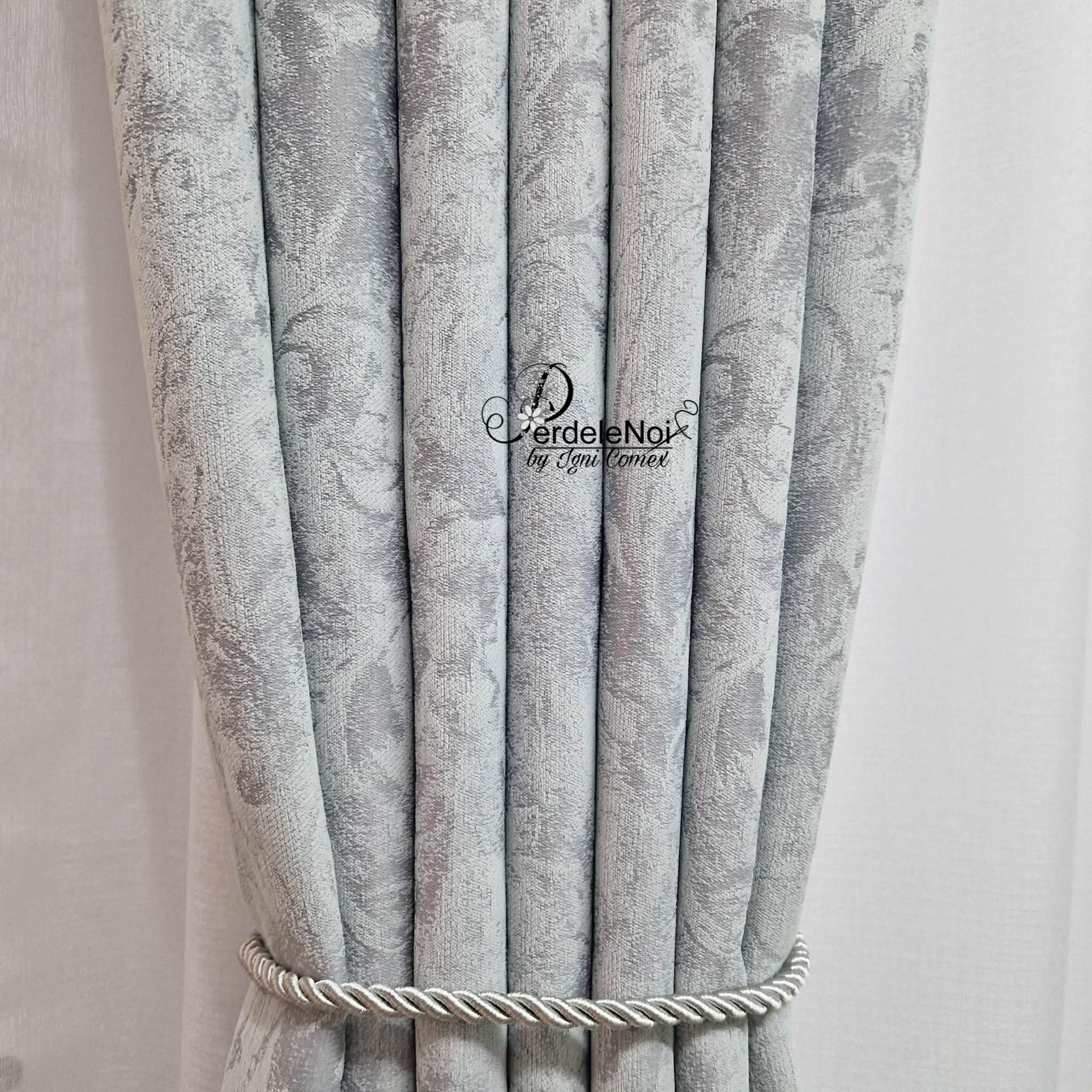 Draperie din stofă cu model gri Draperie din stofă cu model gri