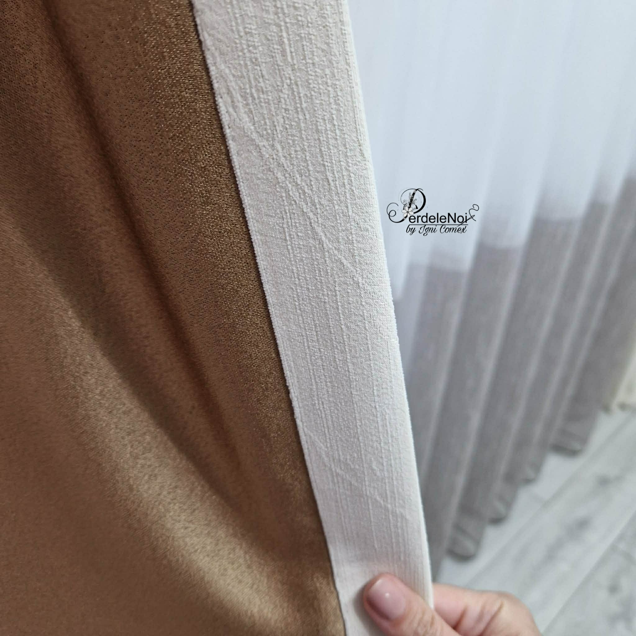 Draperie din stofă ivoire Draperie din stofă ivoire