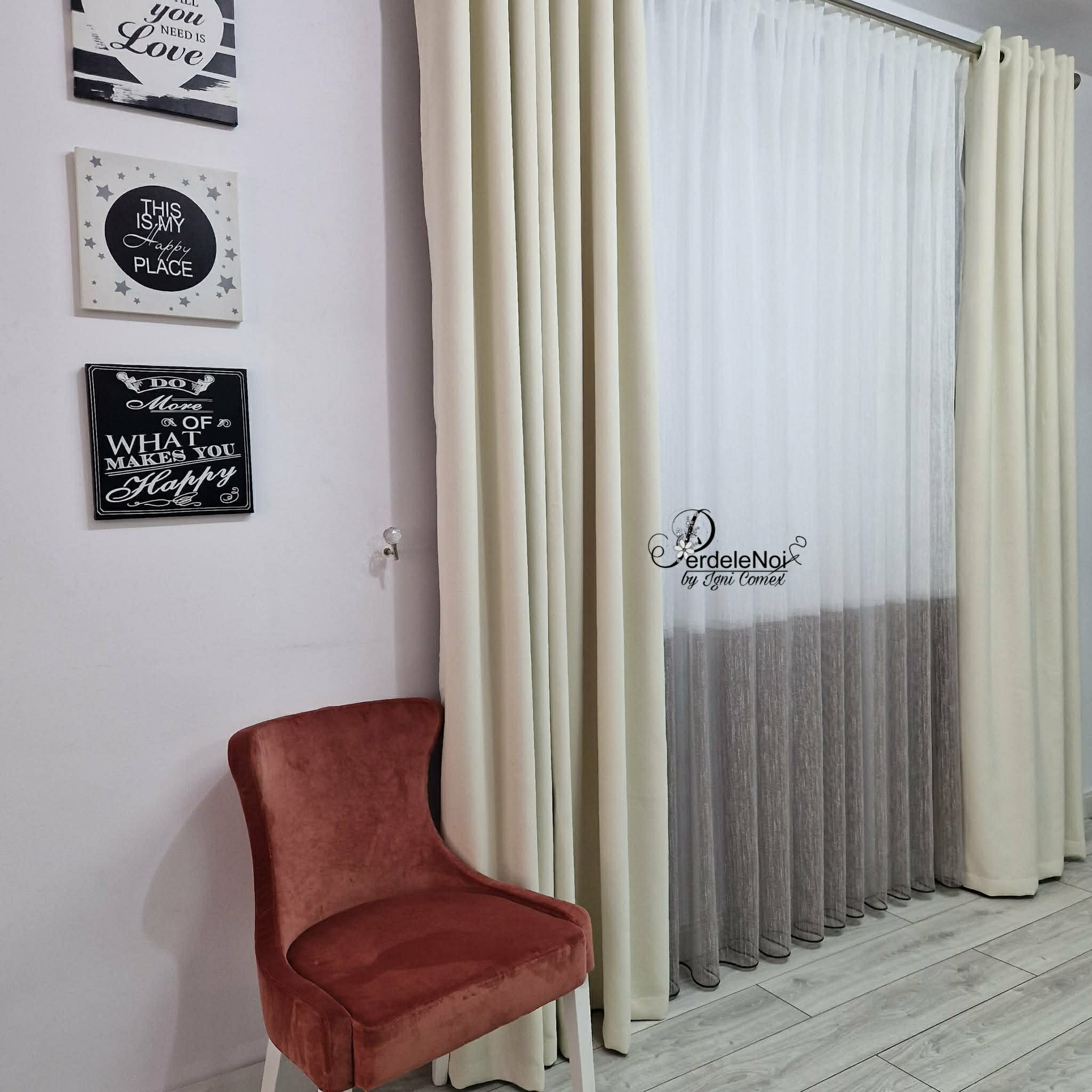 Draperie din stofă ivoire Draperie din stofă ivoire